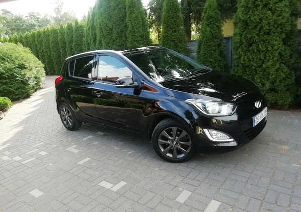 Hyundai i20 cena 31700 przebieg: 125125, rok produkcji 2015 z Płońsk małe 191